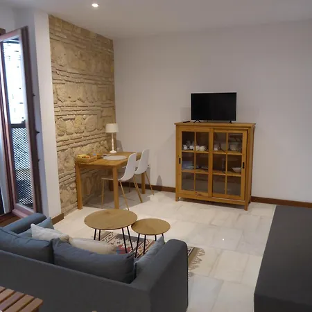 Apartment La Casa De La Escalera Bajo Derecha *