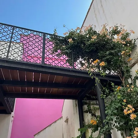 La Casa De La Escalera 3 *