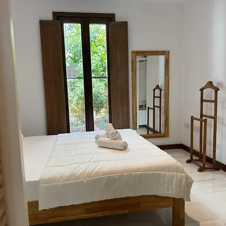 Lägenhet La Casa De La Escalera 3